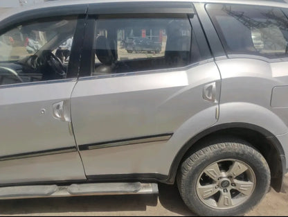 Mahindra XUV500 W8 Diesel (2015) | 3rd Owner | 1.81 Lakh KM