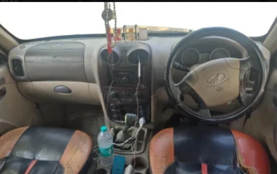 2011 Mahindra Scorpio VLX 2WD AIRBAG