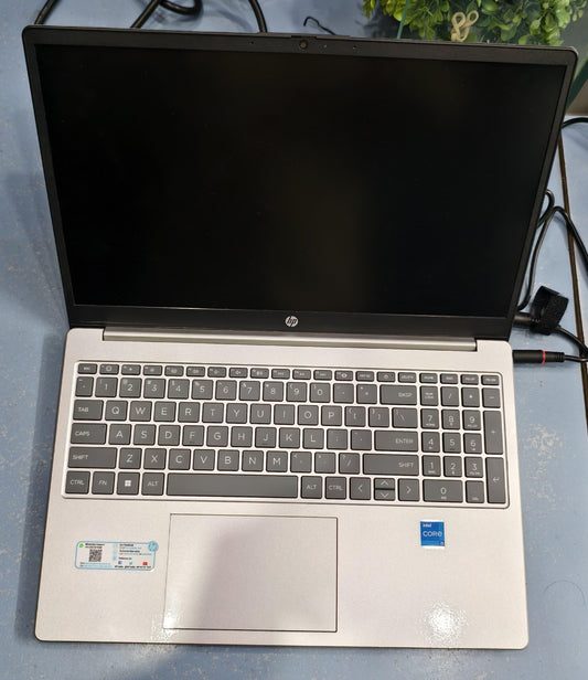 HP Laptop | i5 12th Gen | 8GB | 512GB SSD | 15.6” FHD | Backlit Keyboard | Silver | Like New |